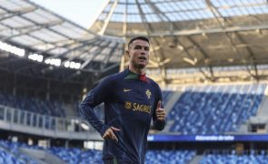 Castigado Cristiano Ronaldo deixa trabalhos da seleção e regressa ao Al Nassr