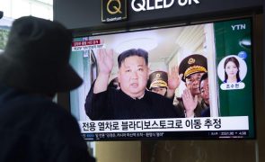 Coreia do Sul diz que líder norte-coreano já se encontra na Rússia