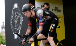 Ciclista Van Hooydonck em estado crítico após ter causado acidente ao sentir-se mal
