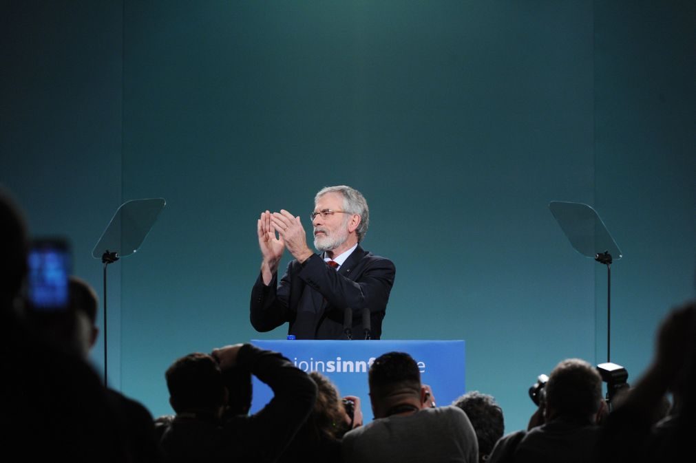Gerry Adams anuncia que deixará presidência do Sinn Féin em 2018