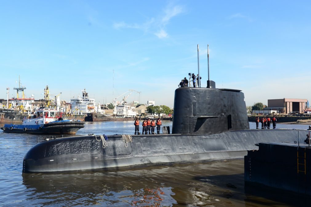 Submarino argentino desaparecido terá tentado enviar apelo