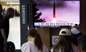 Coreia do Norte lança dois mísseis balísticos para o mar do Japão