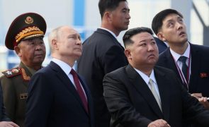 Putin diz que Rússia vai ajudar Coreia do Norte a lançar satélites