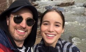 Alba Baptista e Chris Evans Depois do casamento nos Estados Unidos, casal troca votos em Portugal