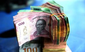 Centrais sindicais angolanas defendem salário mínimo nacional de 275 euros e redução do IRT