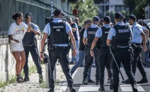 Ativista da Greve Climática Estudantil detida durante manifestação