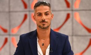 Cláudio Alegre Depois da separação, dança em boa companhia em destino paradisíaco
