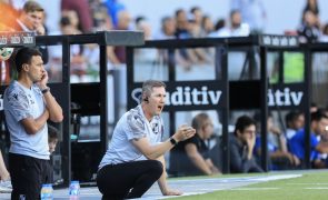 Paulo Turra diz que Vitória está em fase de evolução para ter 