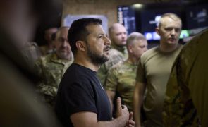 Zelensky garante que iniciativa se mantém com os ucranianos