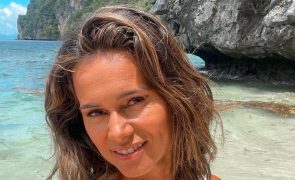 Cláudia Vieira Dá nas vistas com vestido que custa 980 euros!