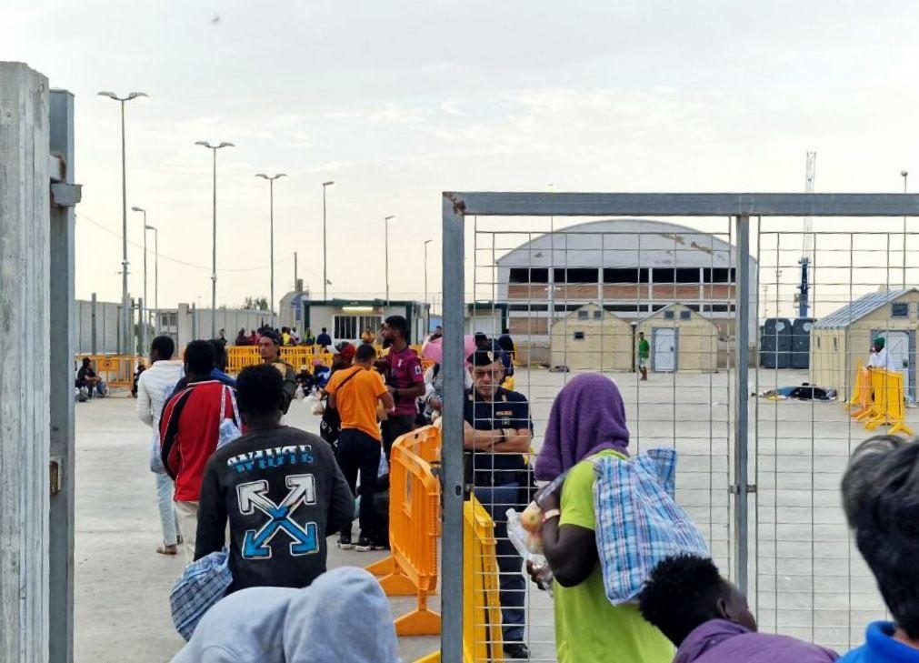 OIM considera inútil prolongar detenção de migrantes em Itália