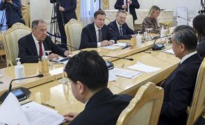 Rússia e China devem aproximar-se para conter esforços ocidentais para separá-los
