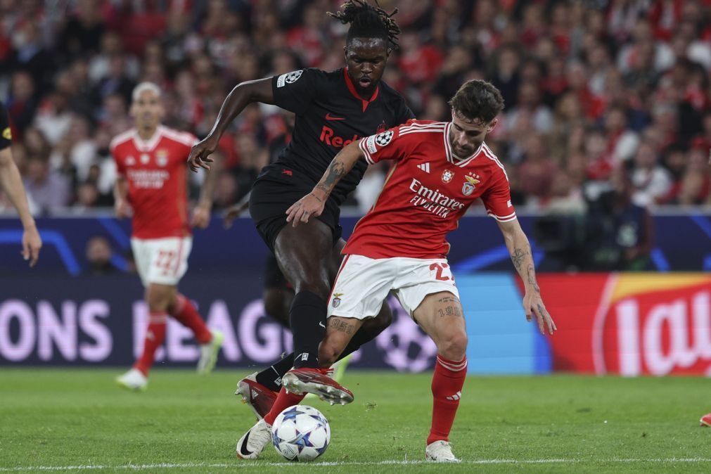 Benfica perde em casa com o Salzburgo na estreia na Liga dos Campeões