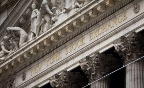 Wall Street fecha em baixa abalada pelas perspectivas abertas pela Fed