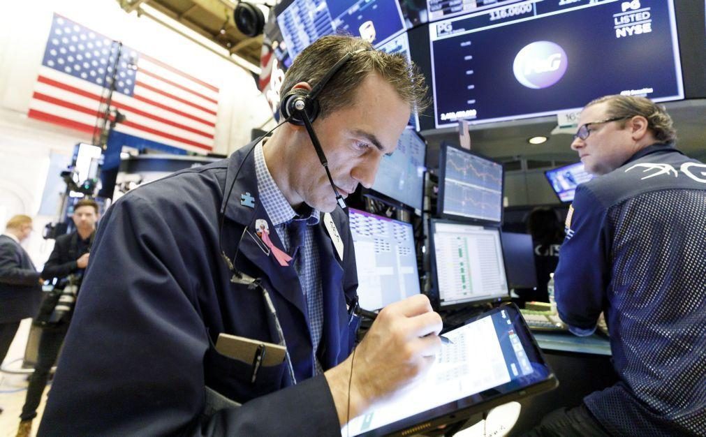 Wall Street cai após decisões divulgadas pela Fed