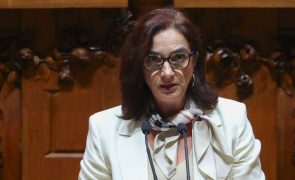Estudantes bolseiros deslocados podem receber apoio de alojamento de 5.000 euros anuais