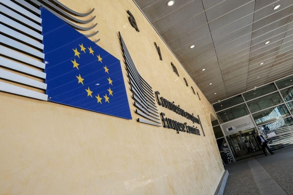 Comissão Europeia considera insuficiente a resposta polaca sobre escândalo de vistos