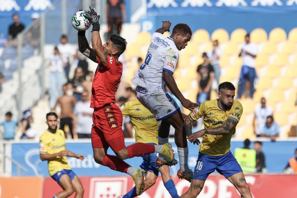 Vizela empata com Estoril Praia graças a golo nos descontos