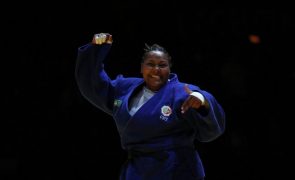 Prata para a judoca portuguesa Rochele Nunes no Grand Slam de Baku