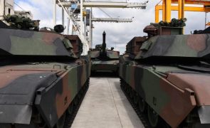 Zelensky anuncia chegada de carros de combate Abrams