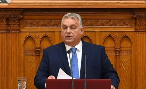 Primeiro-ministro húngaro pede à Suécia respeito antes de ratificar adesão à NATO