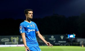 Defesa do FC Porto Iván Marcano operado em Madrid ao ligamento do joelho direito