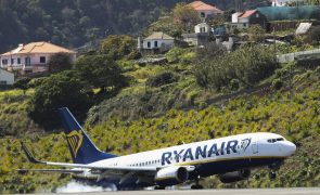Ryanair critica proposta para taxas nos aeroportos e ameaça fechar base na Madeira