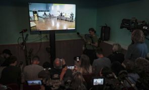 Prisão russa pune opositor Navalny por ter apresentado recurso de sentença