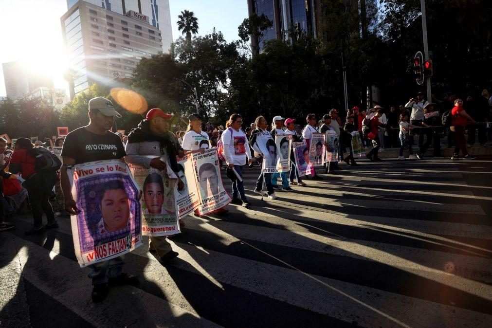 Laboratório austríaco vai analisar possíveis restos mortais de estudantes mexicanos desaparecidos