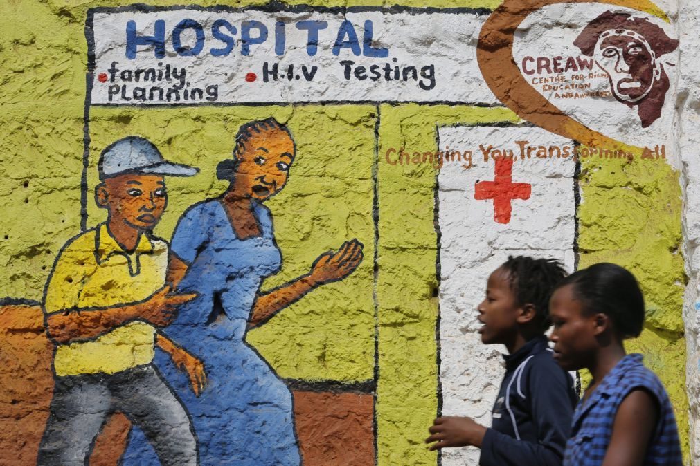 São Tomé e Príncipe sem casos de transmissão de HIV/Sida de mãe grávida para filho