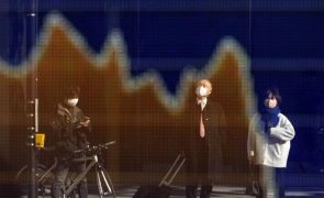 Bolsa de Tóquio fecha a perder 0,31%