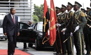 Presidente angolano convida homólogo da Guiné-Bissau para conferência 