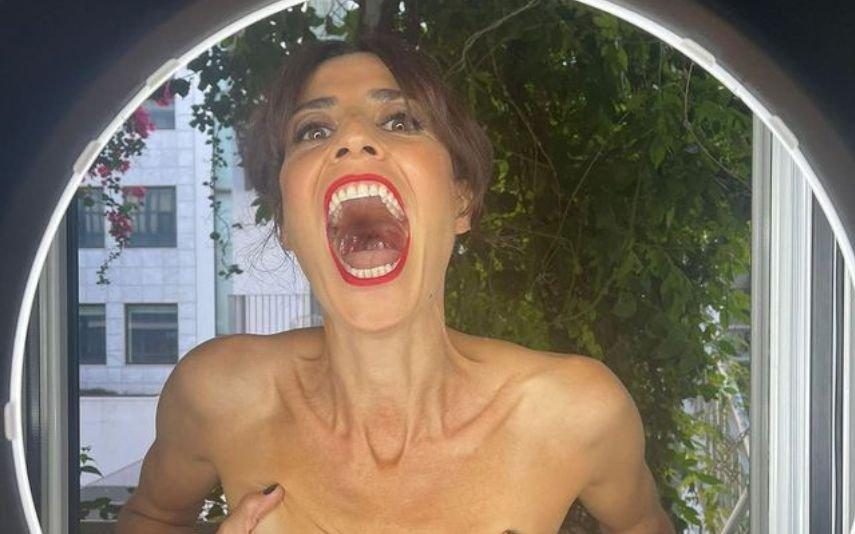Isabel Abreu mostra-se completamente nua.