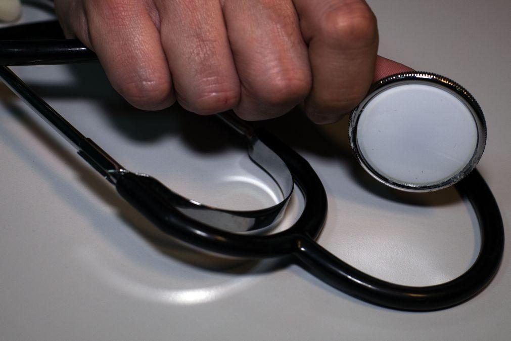 Sindicato pede a médicos que avisem com antecedência recusa às horas extra