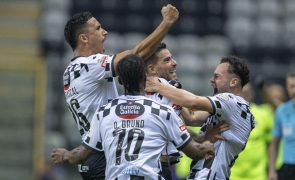 Boavista regulariza salários do plantel e dois meses em atraso aos funcionários