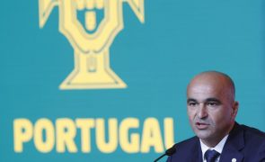 Martínez enaltece época de João Neves e assume dificuldade em chamar 'apenas' 26