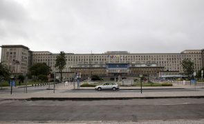 Hospital de Santa Maria apela para que apenas doentes urgentes vão às urgências