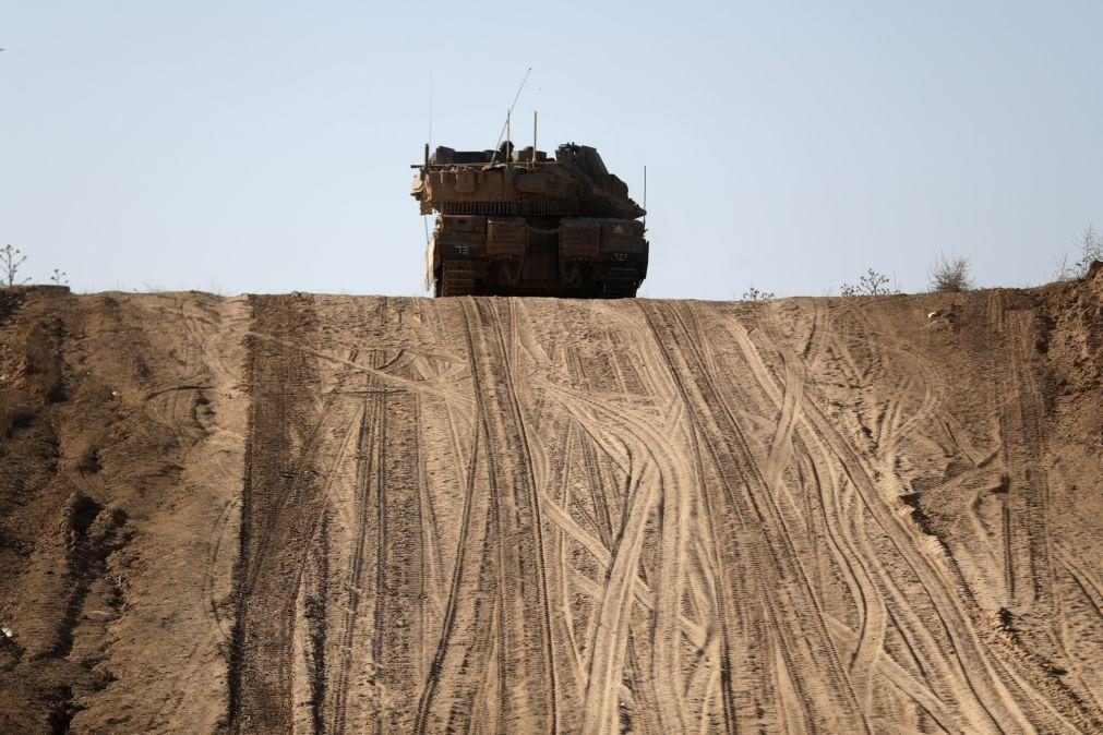 Dezenas de foguetes disparados da Faixa de Gaza em direção a Israel