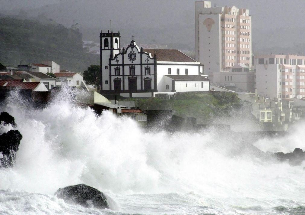 Grupo central dos Açores sob aviso amarelo devido à chuva