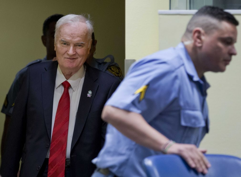 Defesa de Ratko Mladic vai recorrer da sentença depois de condenação a prisão perpétua