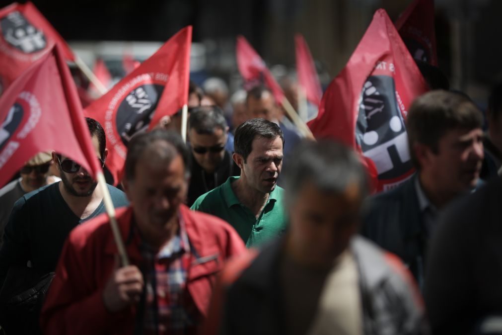 Trabalhadores da EMEF aprovam greve durante a 1ª quinzena de janeiro