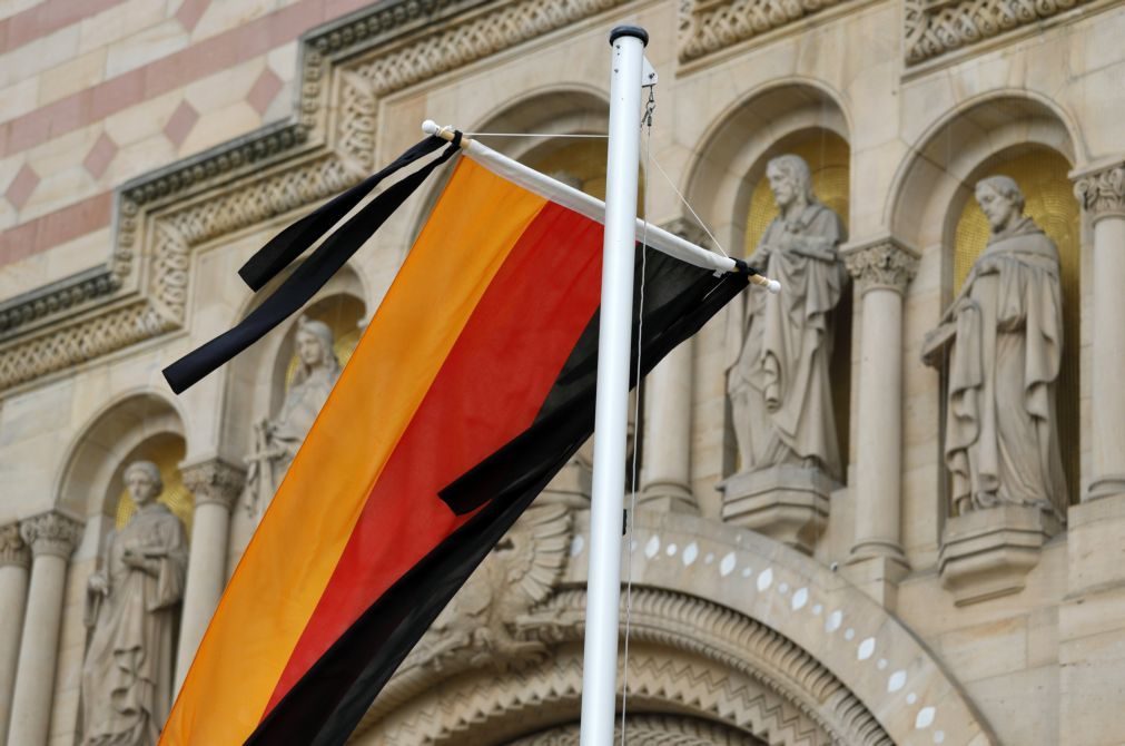 Empresa alemã passa a produzir documentos de identificação em Moçambique