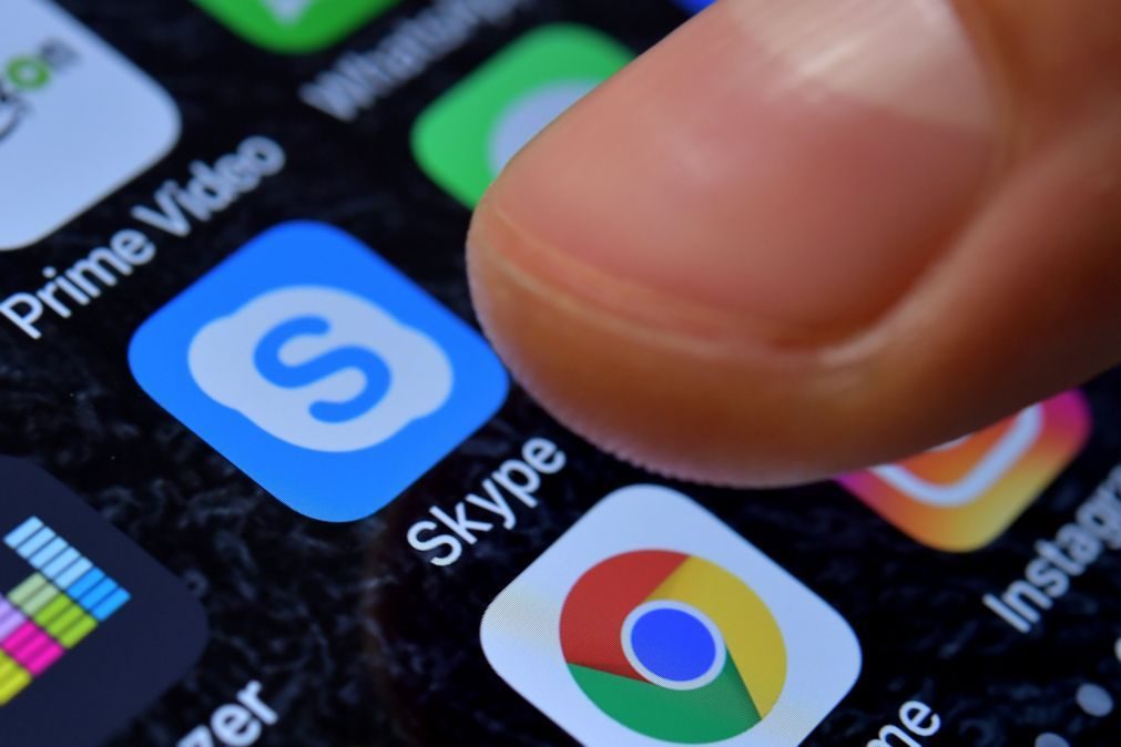 Apple retira Skype da loja de aplicações na China a pedido do Governo