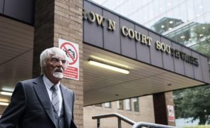 Bernie Ecclestone condenado a 17 meses com pena suspensa por fraude fiscal
