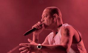 Carlão no regresso dos estrangeiros ao Festival da Lusofonia em Macau