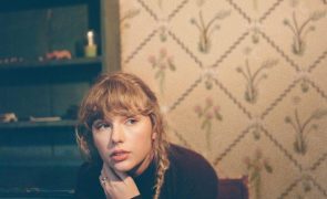 Taylor Swift - Deslumbra com vestido de princesa de 12 mil euros
