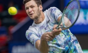 Tenista polaco Hubert Hurkacz vence Masters 1.000 de Xangai