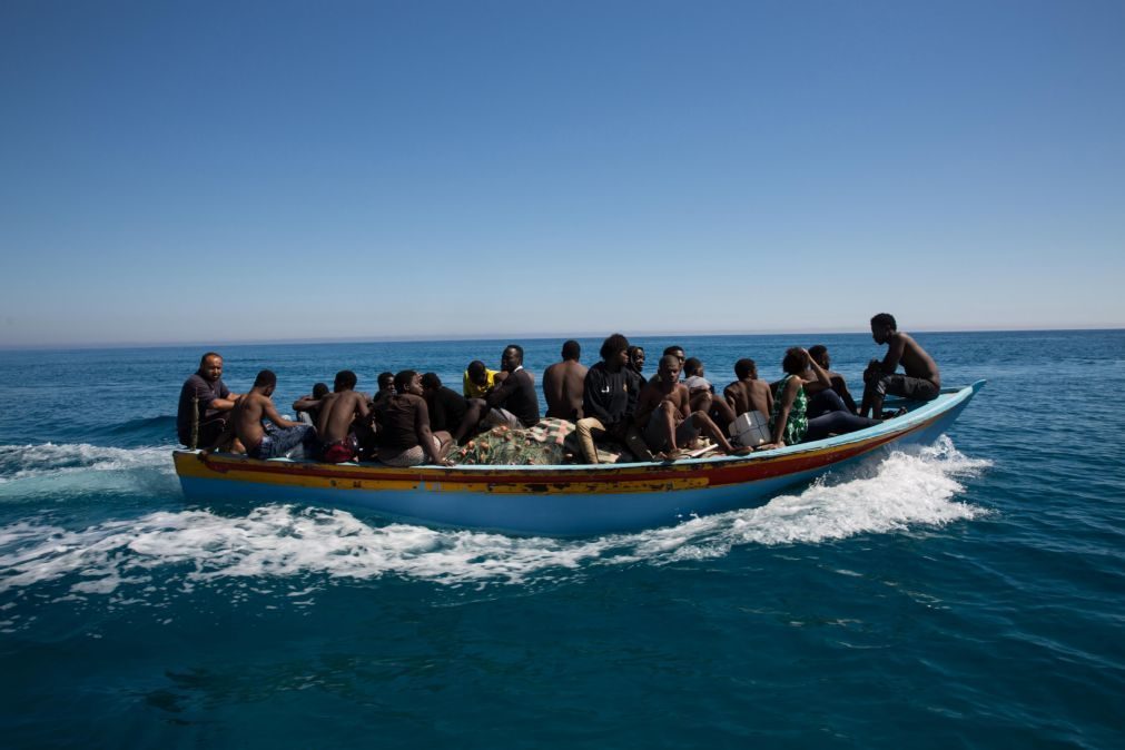 Número de migrantes que entram na Europa via Líbia desce no terceiro trimestre