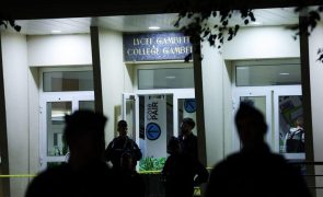 Homem que matou professor em França reivindicou ataque em nome do Estado Islâmico