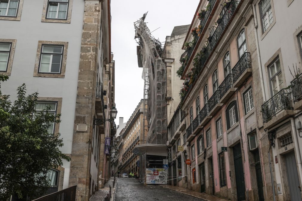 Duas ruas de Lisboa fechadas até quinta-feira para retirada de andaime instável